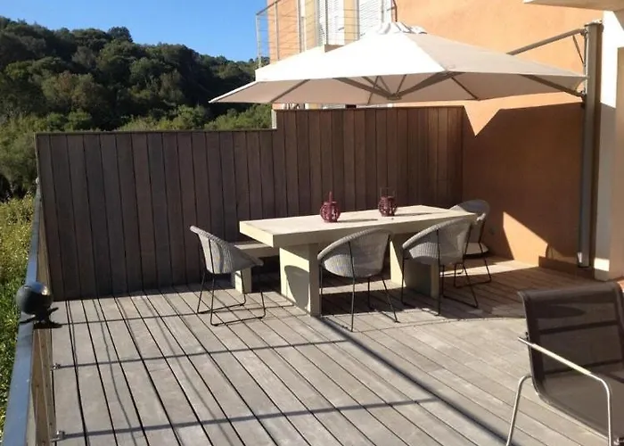 Vakantiehuis Modern Duplex Near Palombaggia *