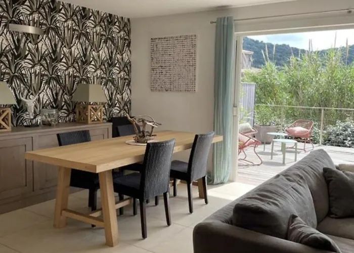 Modern Duplex Near Palombaggia Vakantiehuis